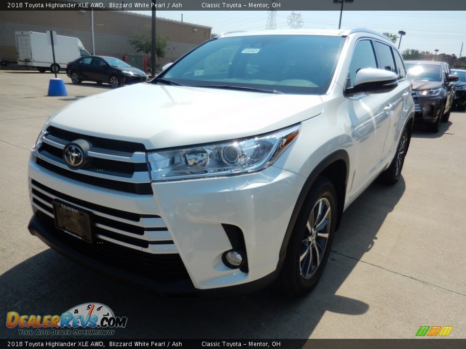 2018 Toyota Highlander XLE AWD Blizzard White Pearl / Ash Photo #1