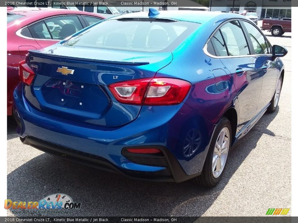 2018 Chevrolet Cruze LT Kinetic Blue Metallic / Jet Black Photo #2