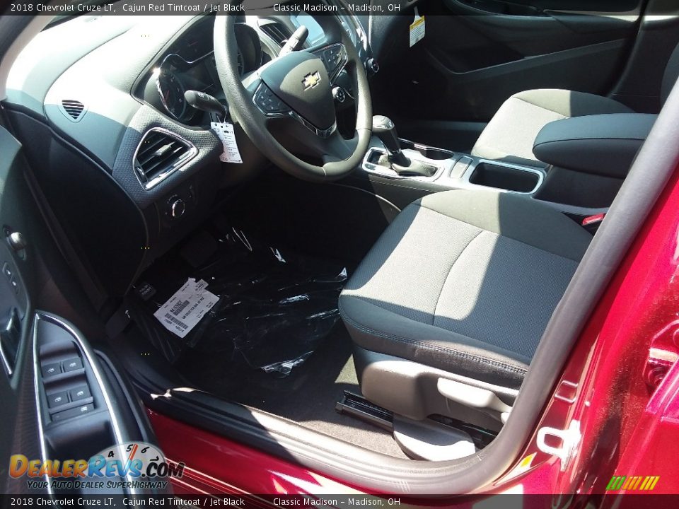 2018 Chevrolet Cruze LT Cajun Red Tintcoat / Jet Black Photo #4