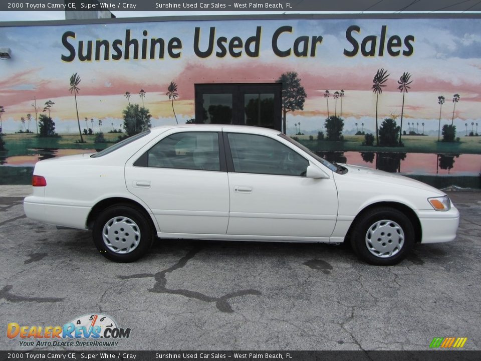 2000 Toyota Camry CE Super White / Gray Photo #2