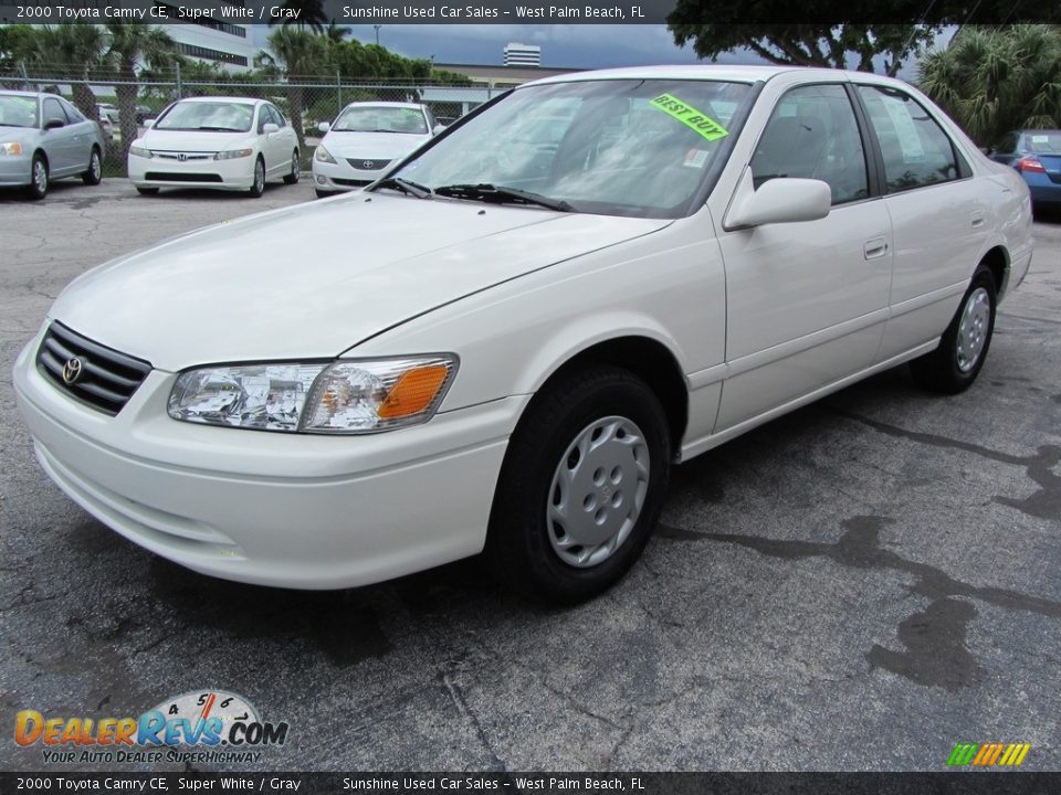 2000 Toyota Camry CE Super White / Gray Photo #3