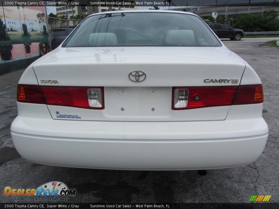 2000 Toyota Camry CE Super White / Gray Photo #7