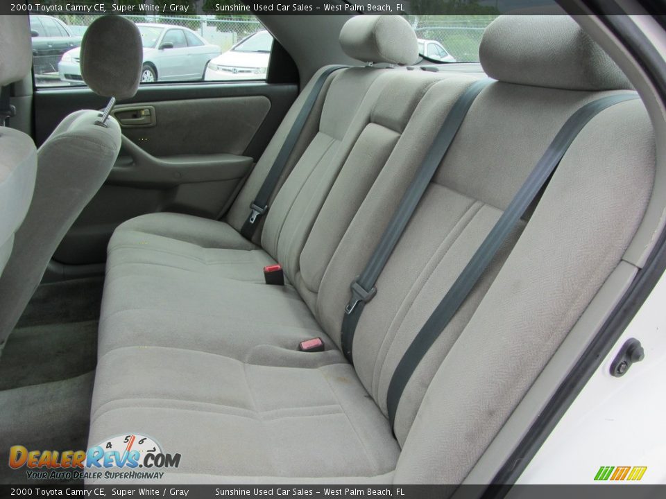 2000 Toyota Camry CE Super White / Gray Photo #13
