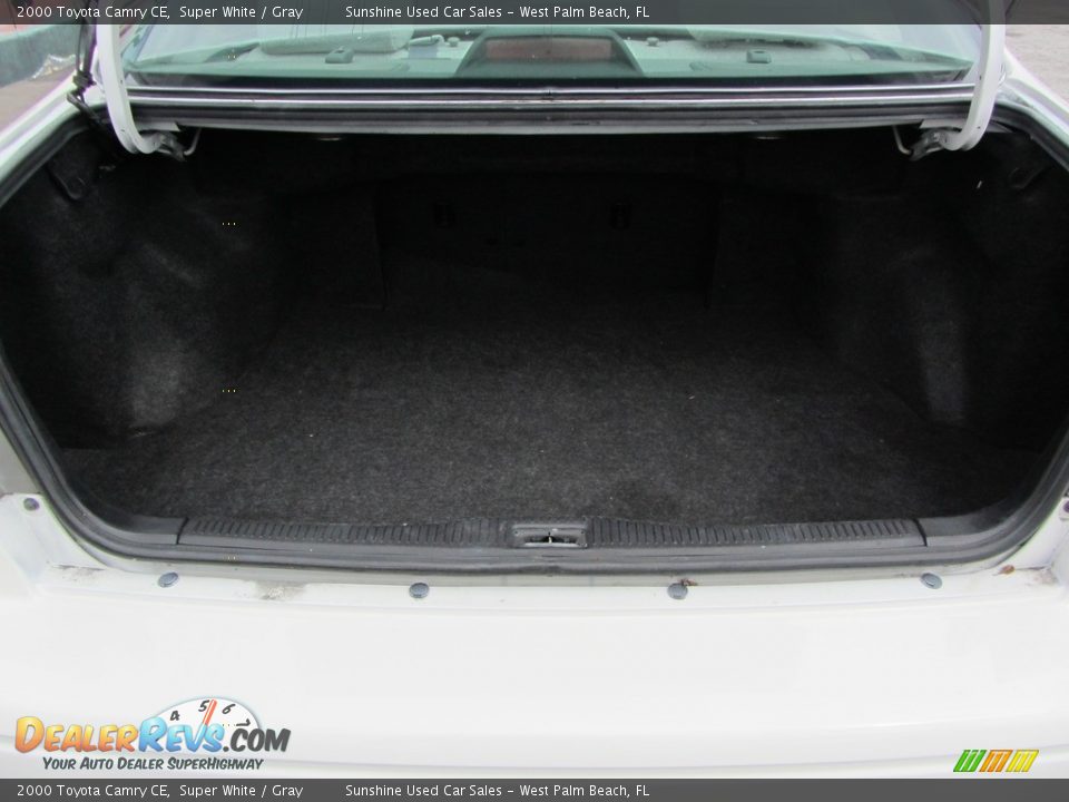 2000 Toyota Camry CE Super White / Gray Photo #21
