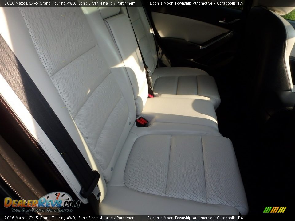 2016 Mazda CX-5 Grand Touring AWD Sonic Silver Metallic / Parchment Photo #13