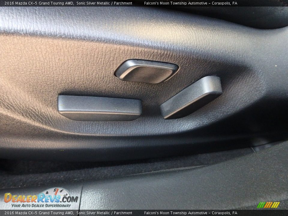 2016 Mazda CX-5 Grand Touring AWD Sonic Silver Metallic / Parchment Photo #19