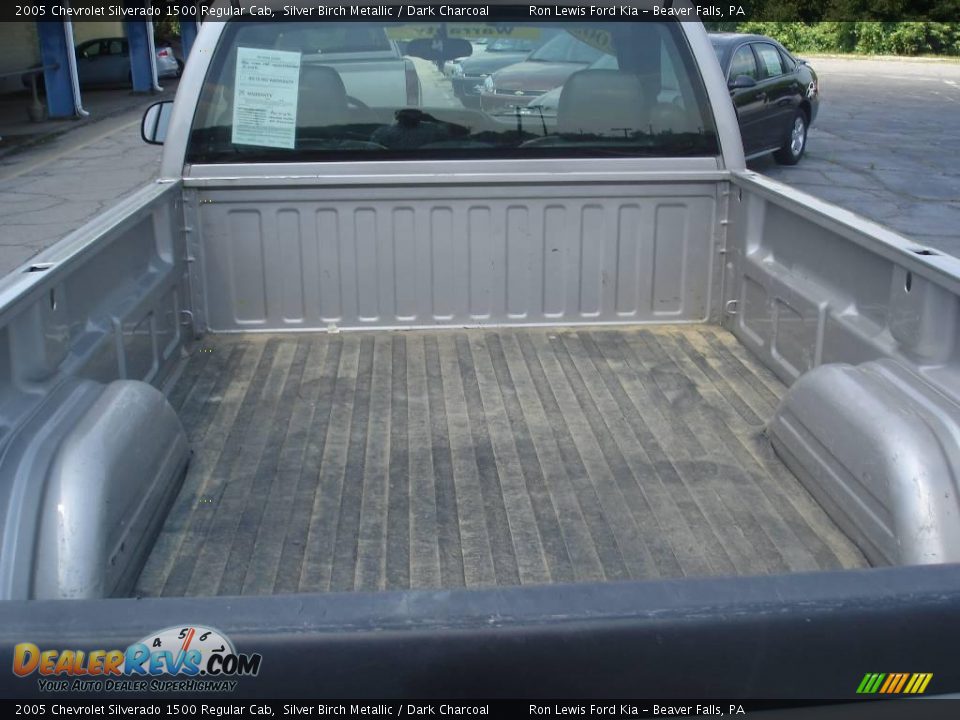 2005 Chevrolet Silverado 1500 Regular Cab Silver Birch Metallic / Dark Charcoal Photo #4