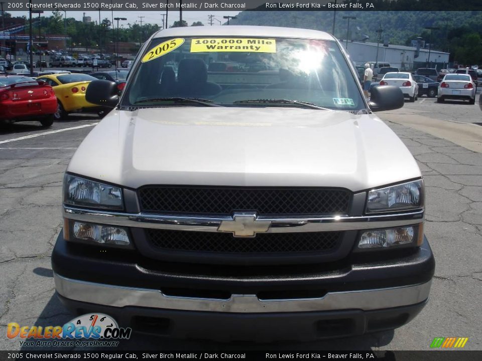 2005 Chevrolet Silverado 1500 Regular Cab Silver Birch Metallic / Dark Charcoal Photo #14