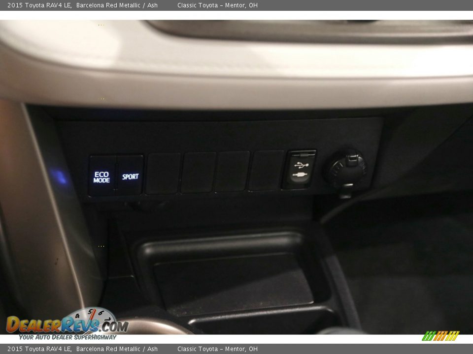 2015 Toyota RAV4 LE Barcelona Red Metallic / Ash Photo #11