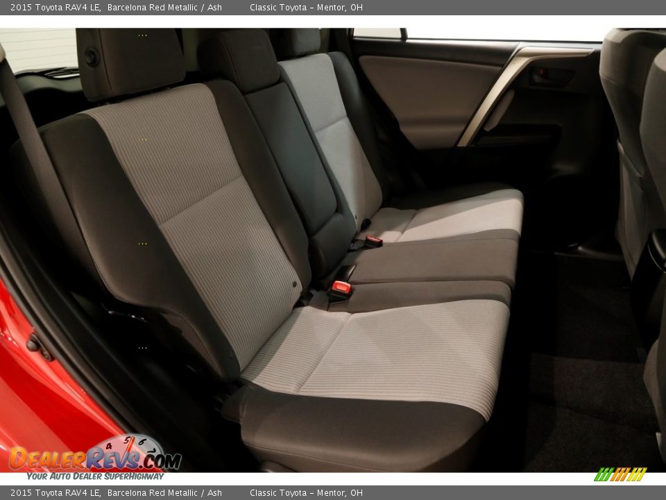 2015 Toyota RAV4 LE Barcelona Red Metallic / Ash Photo #14