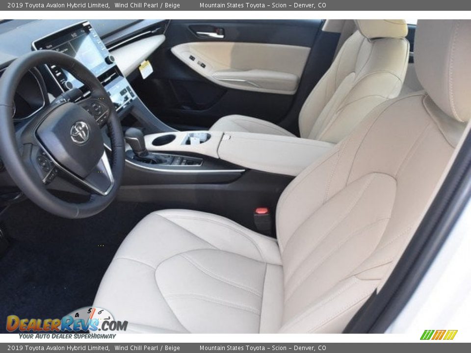 Front Seat of 2019 Toyota Avalon Hybrid Limited Photo #6