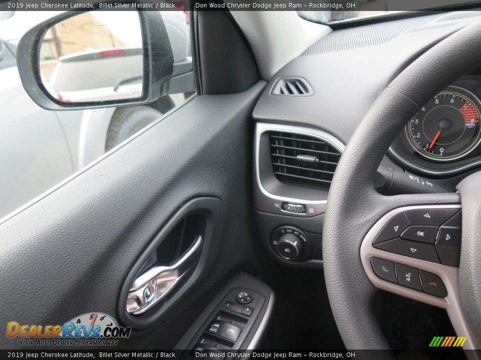 2019 Jeep Cherokee Latitude Billet Silver Metallic / Black Photo #13