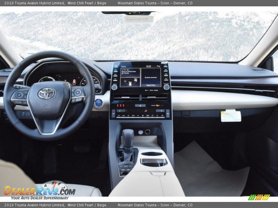 Dashboard of 2019 Toyota Avalon Hybrid Limited Photo #8
