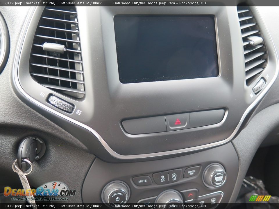 2019 Jeep Cherokee Latitude Billet Silver Metallic / Black Photo #17