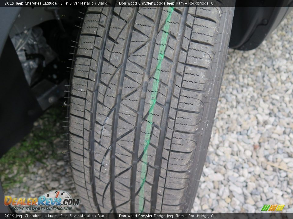 2019 Jeep Cherokee Latitude Billet Silver Metallic / Black Photo #20