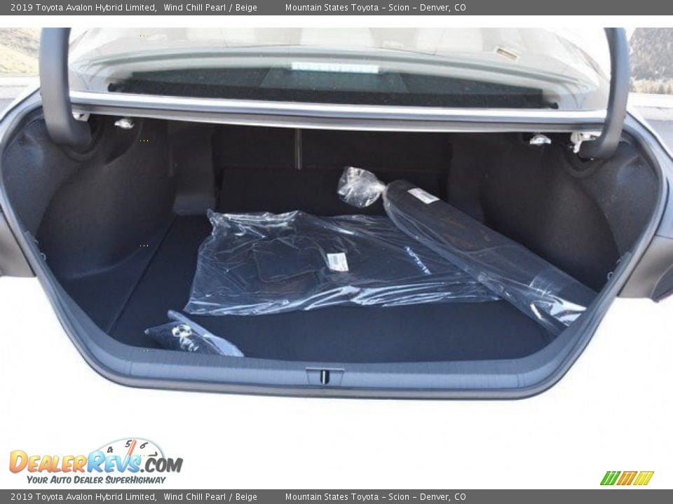 2019 Toyota Avalon Hybrid Limited Trunk Photo #30