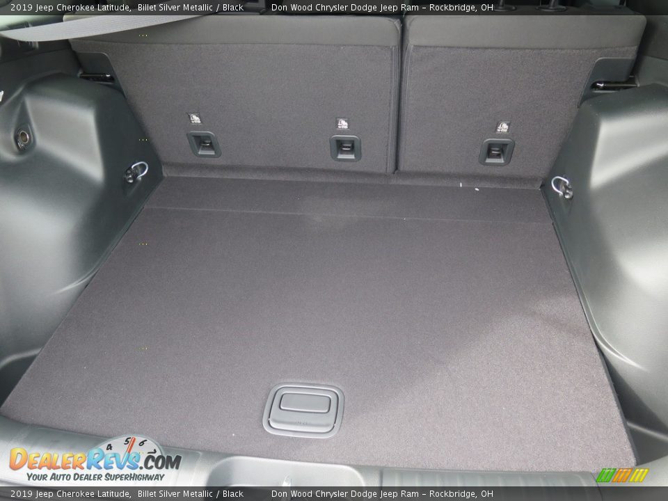 2019 Jeep Cherokee Latitude Billet Silver Metallic / Black Photo #26