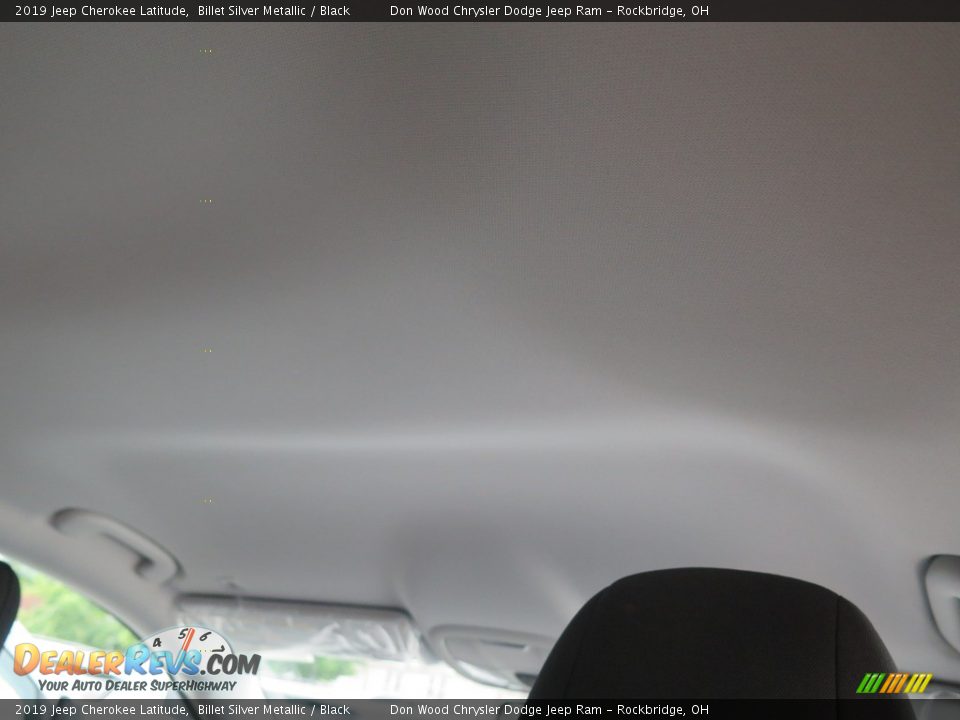 2019 Jeep Cherokee Latitude Billet Silver Metallic / Black Photo #34