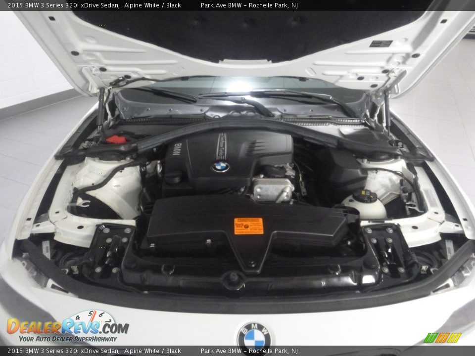 2015 BMW 3 Series 320i xDrive Sedan Alpine White / Black Photo #28