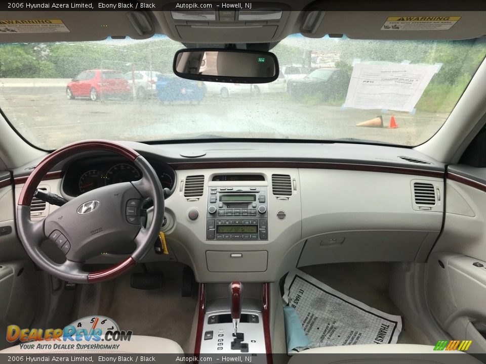 2006 Hyundai Azera Limited Ebony Black / Black Photo #12