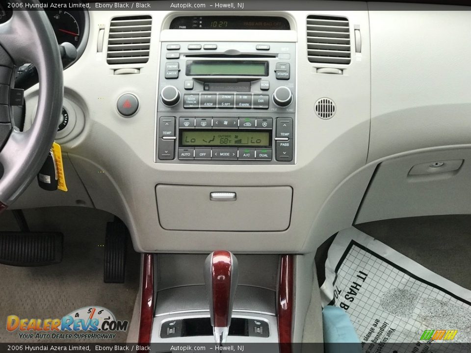 2006 Hyundai Azera Limited Ebony Black / Black Photo #13