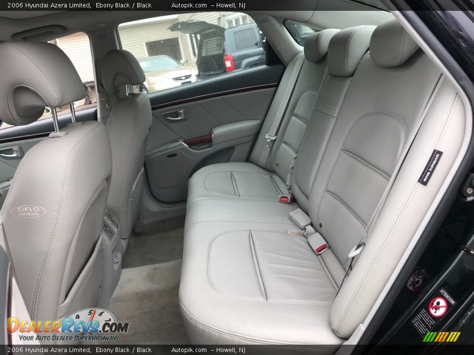 2006 Hyundai Azera Limited Ebony Black / Black Photo #18