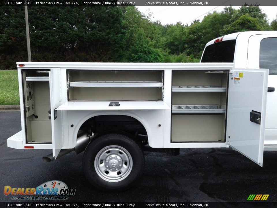 2018 Ram 2500 Tradesman Crew Cab 4x4 Bright White / Black/Diesel Gray Photo #7