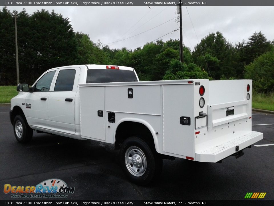 2018 Ram 2500 Tradesman Crew Cab 4x4 Bright White / Black/Diesel Gray Photo #10