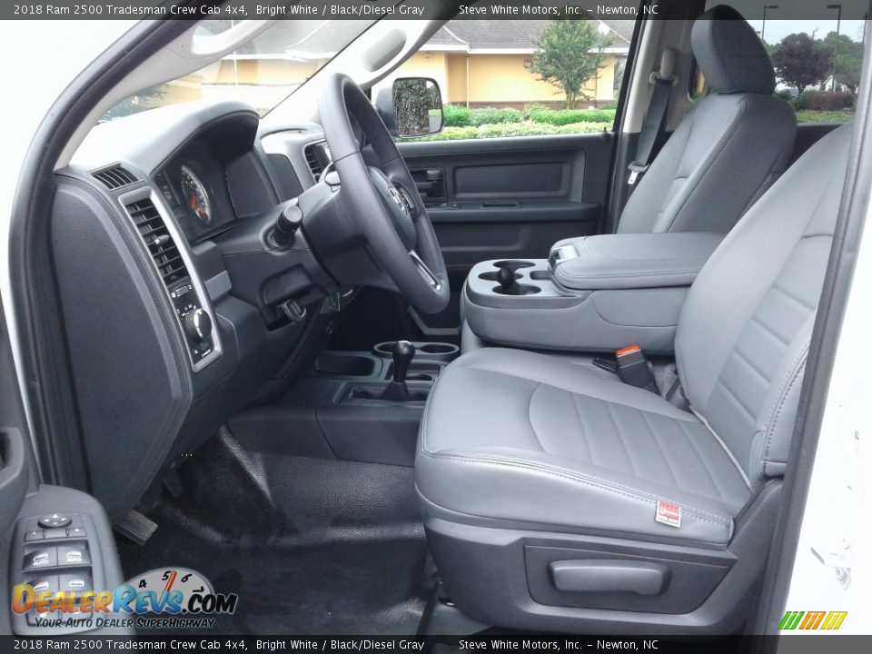 2018 Ram 2500 Tradesman Crew Cab 4x4 Bright White / Black/Diesel Gray Photo #12
