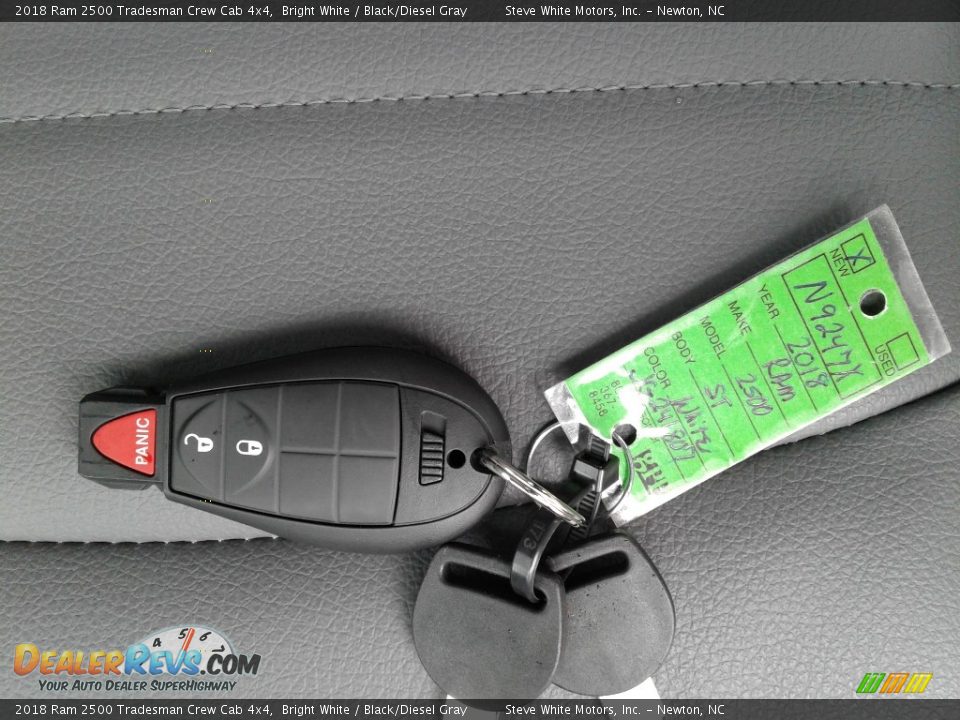 2018 Ram 2500 Tradesman Crew Cab 4x4 Bright White / Black/Diesel Gray Photo #28