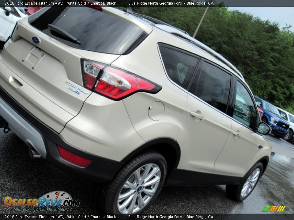 2018 Ford Escape Titanium 4WD White Gold / Charcoal Black Photo #31