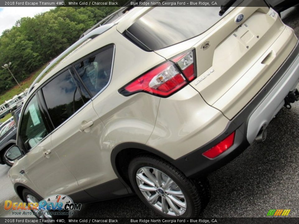 2018 Ford Escape Titanium 4WD White Gold / Charcoal Black Photo #32