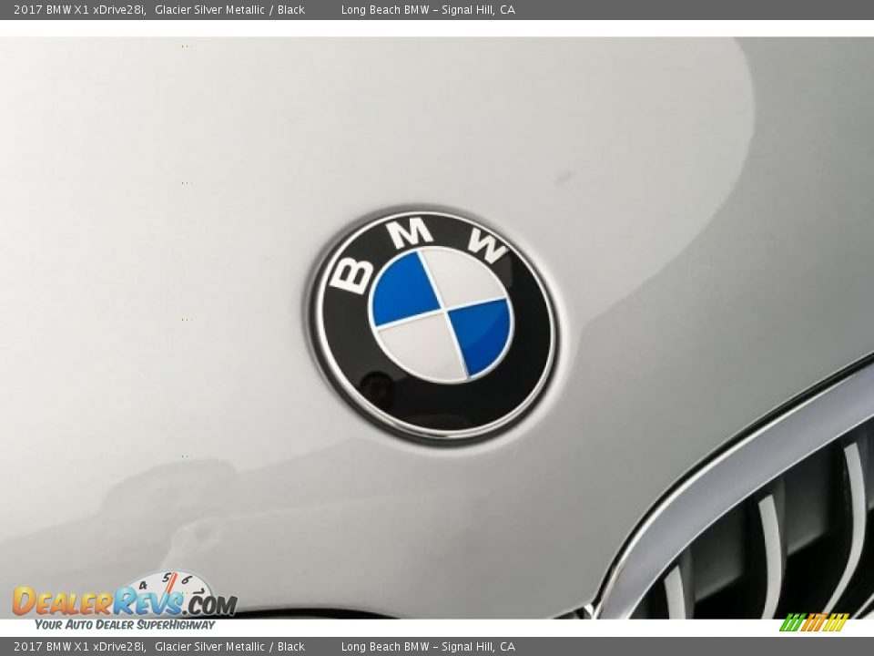 2017 BMW X1 xDrive28i Glacier Silver Metallic / Black Photo #30