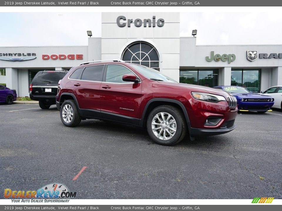 2019 Jeep Cherokee Latitude Velvet Red Pearl / Black Photo #1