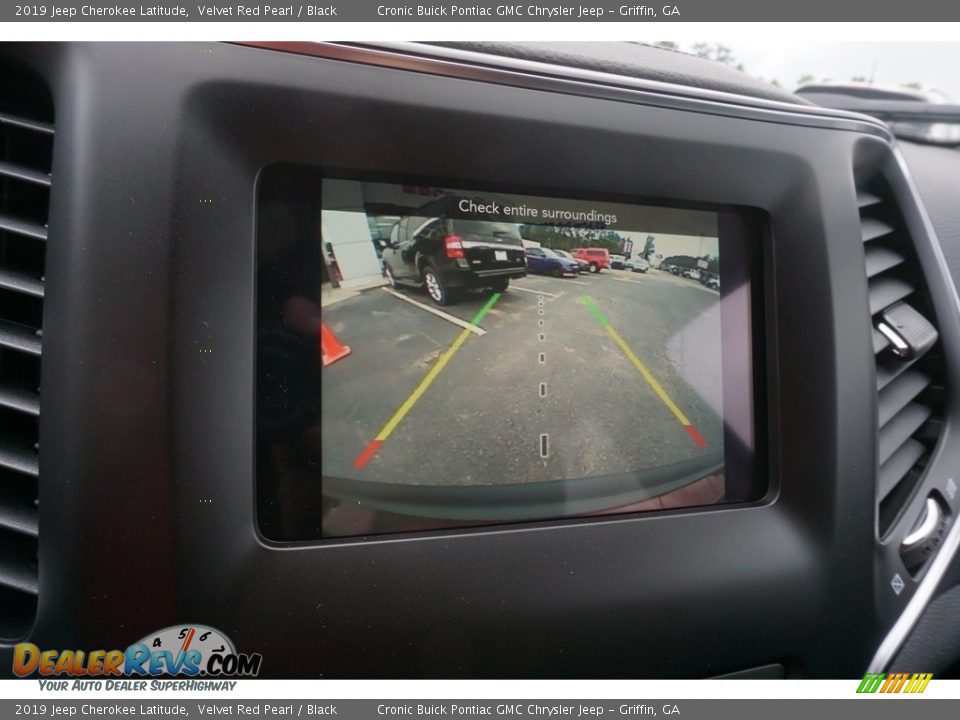 2019 Jeep Cherokee Latitude Velvet Red Pearl / Black Photo #6