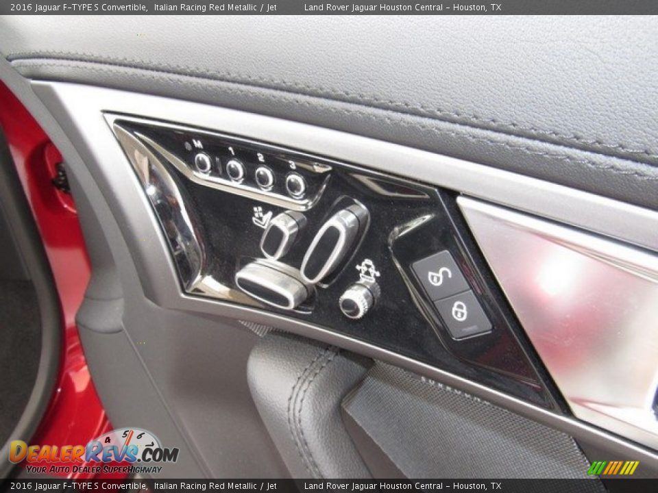 2016 Jaguar F-TYPE S Convertible Italian Racing Red Metallic / Jet Photo #17