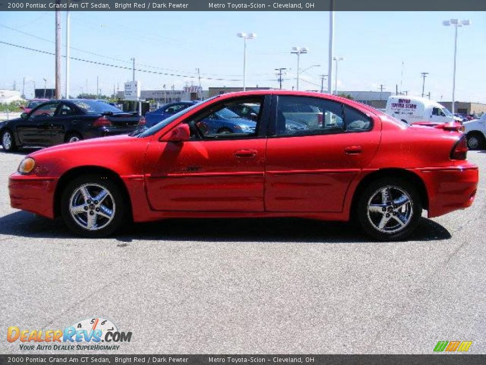 2000 Pontiac Grand Am GT Sedan Bright Red / Dark Pewter Photo #6