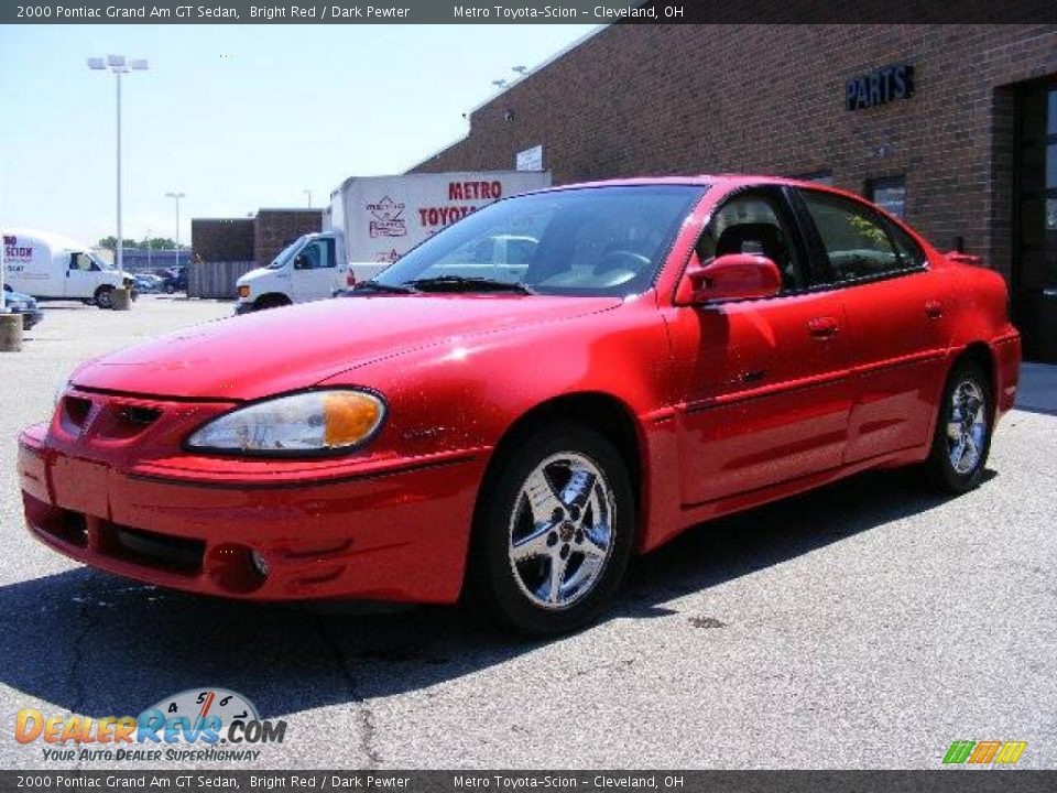 2000 Pontiac Grand Am GT Sedan Bright Red / Dark Pewter Photo #7