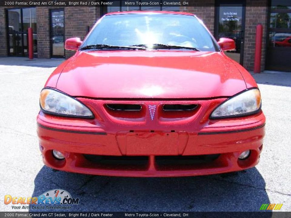 2000 Pontiac Grand Am GT Sedan Bright Red / Dark Pewter Photo #8
