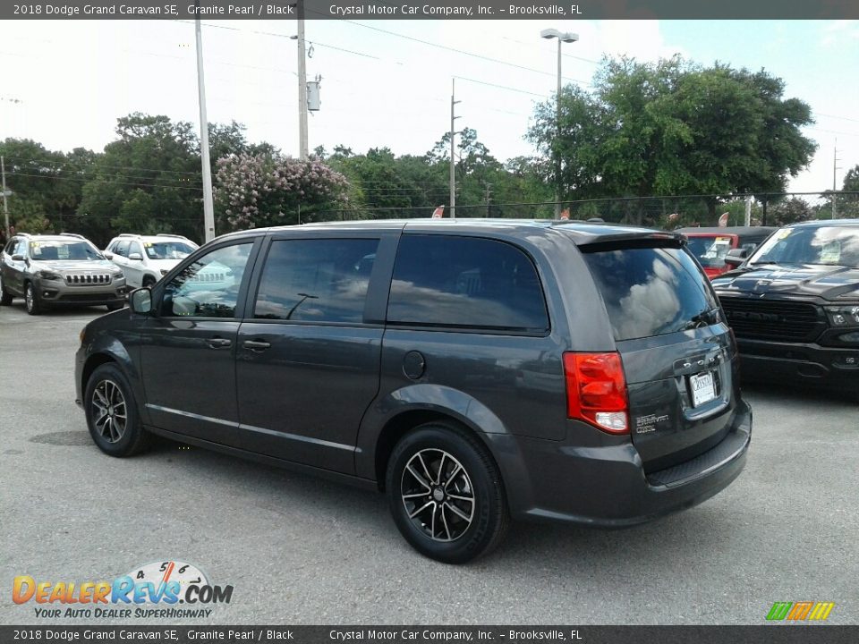 2018 Dodge Grand Caravan SE Granite Pearl / Black Photo #4