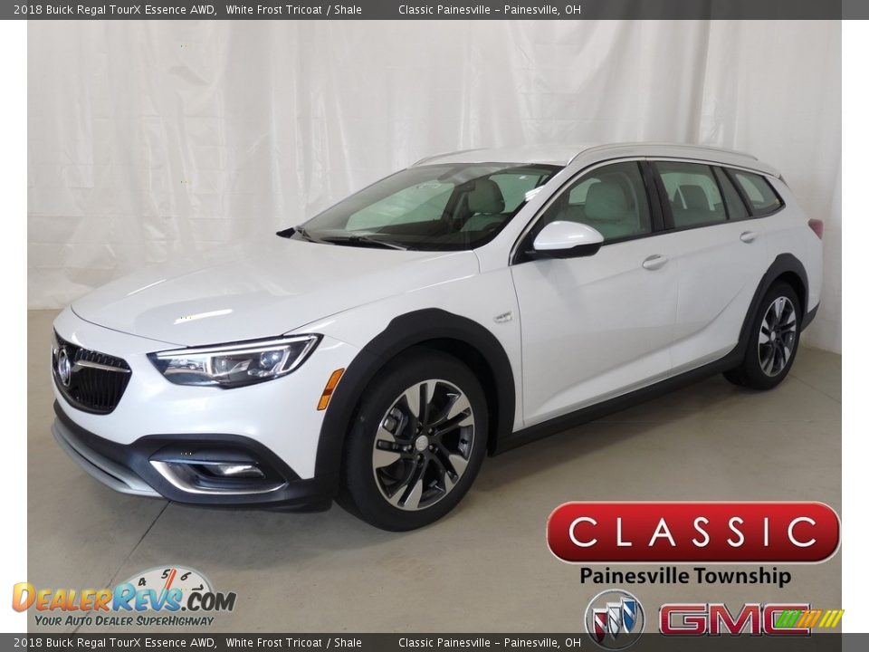 2018 Buick Regal TourX Essence AWD White Frost Tricoat / Shale Photo #1