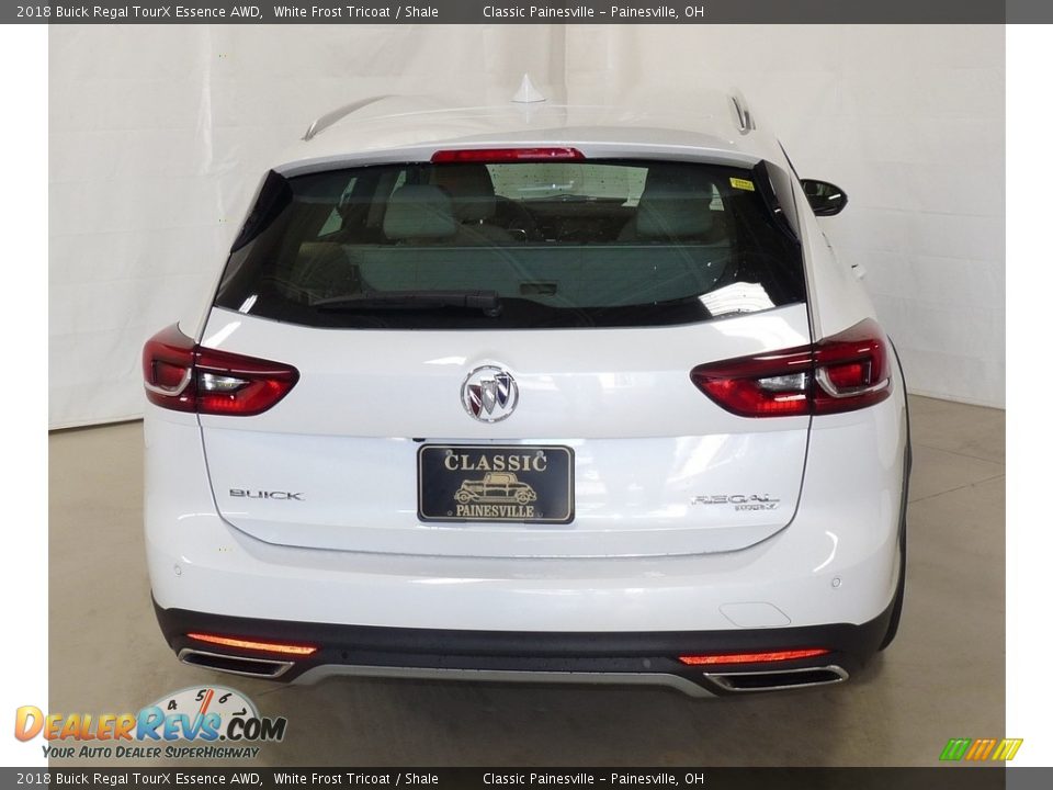 2018 Buick Regal TourX Essence AWD White Frost Tricoat / Shale Photo #3
