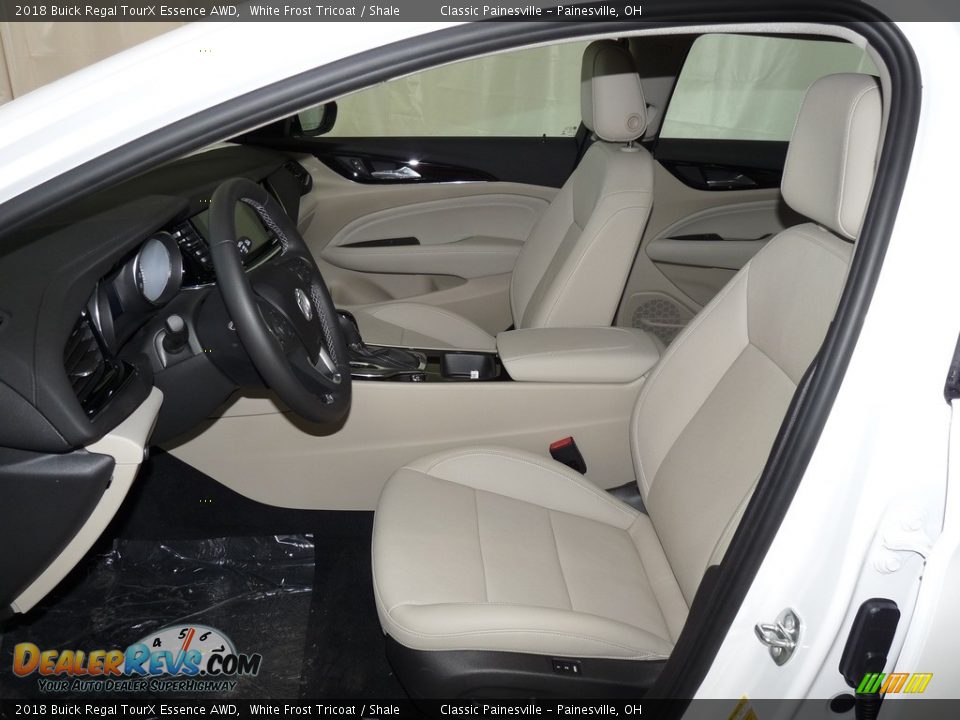2018 Buick Regal TourX Essence AWD White Frost Tricoat / Shale Photo #6