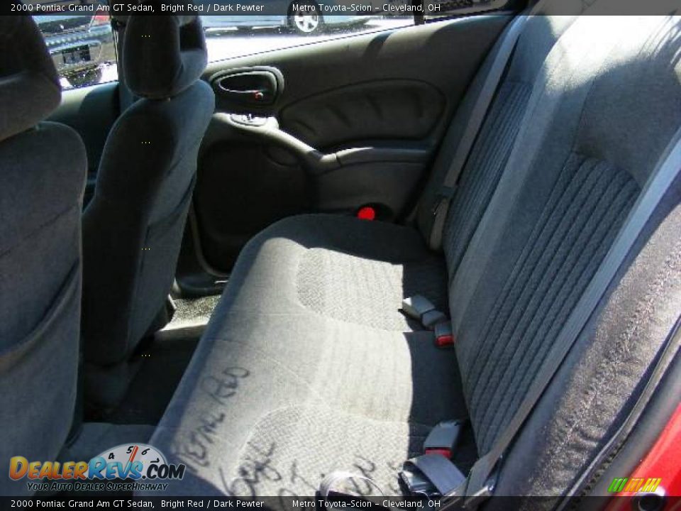2000 Pontiac Grand Am GT Sedan Bright Red / Dark Pewter Photo #11