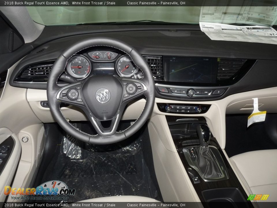2018 Buick Regal TourX Essence AWD White Frost Tricoat / Shale Photo #8