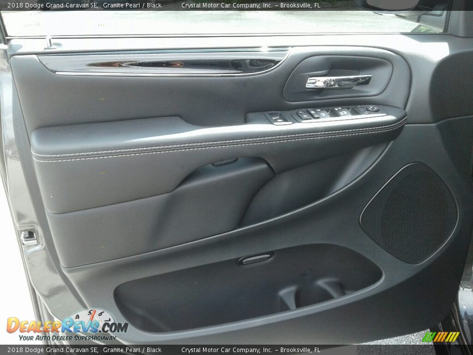 2018 Dodge Grand Caravan SE Granite Pearl / Black Photo #18