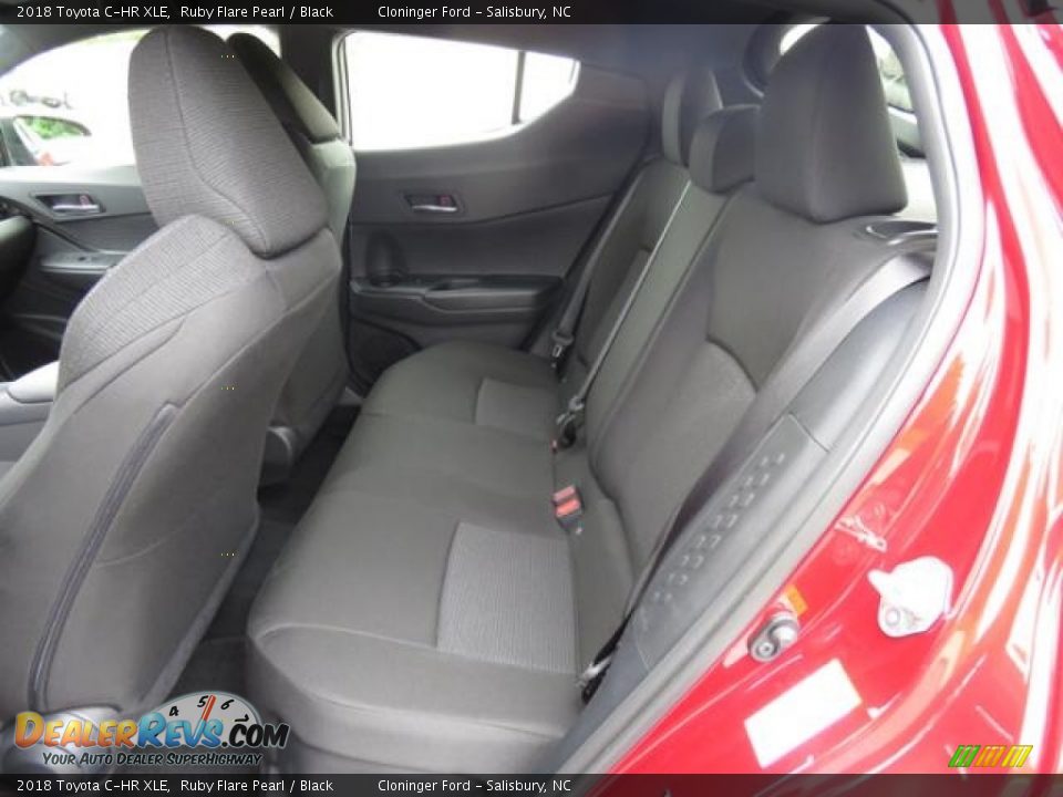 2018 Toyota C-HR XLE Ruby Flare Pearl / Black Photo #6