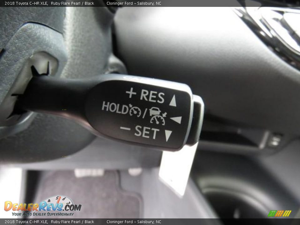 2018 Toyota C-HR XLE Ruby Flare Pearl / Black Photo #16