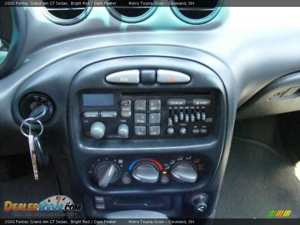 2000 Pontiac Grand Am GT Sedan Bright Red / Dark Pewter Photo #18