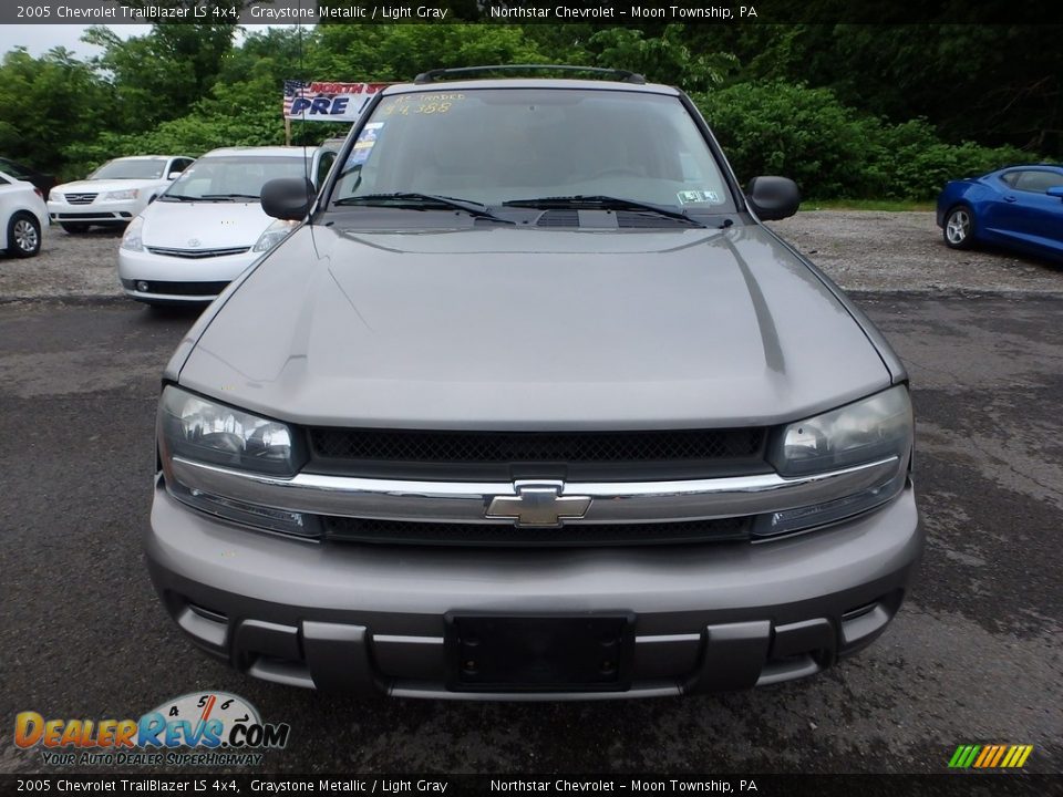 2005 Chevrolet TrailBlazer LS 4x4 Graystone Metallic / Light Gray Photo #6